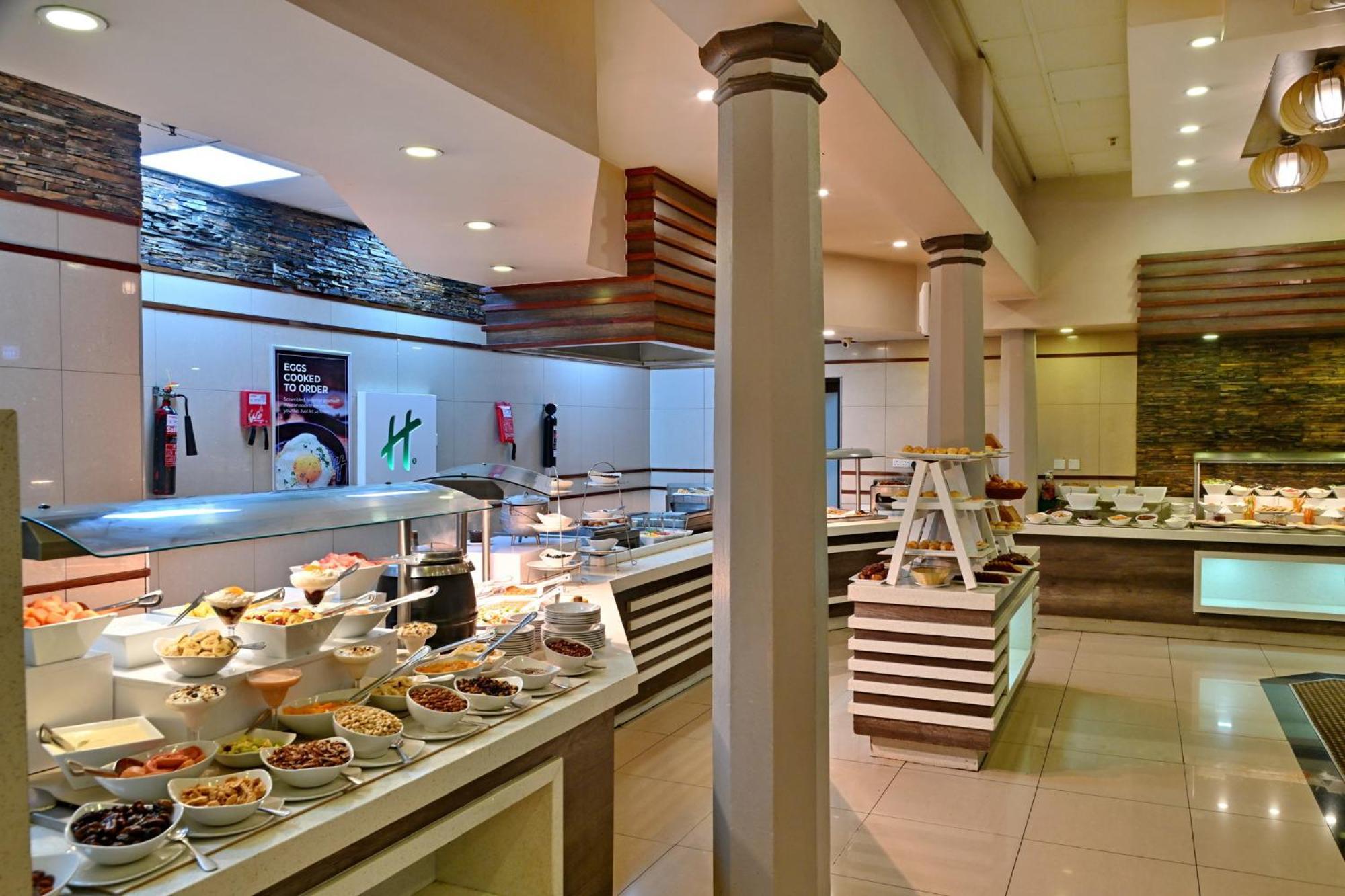 Holiday Inn - Harare By Ihg Zewnętrze zdjęcie