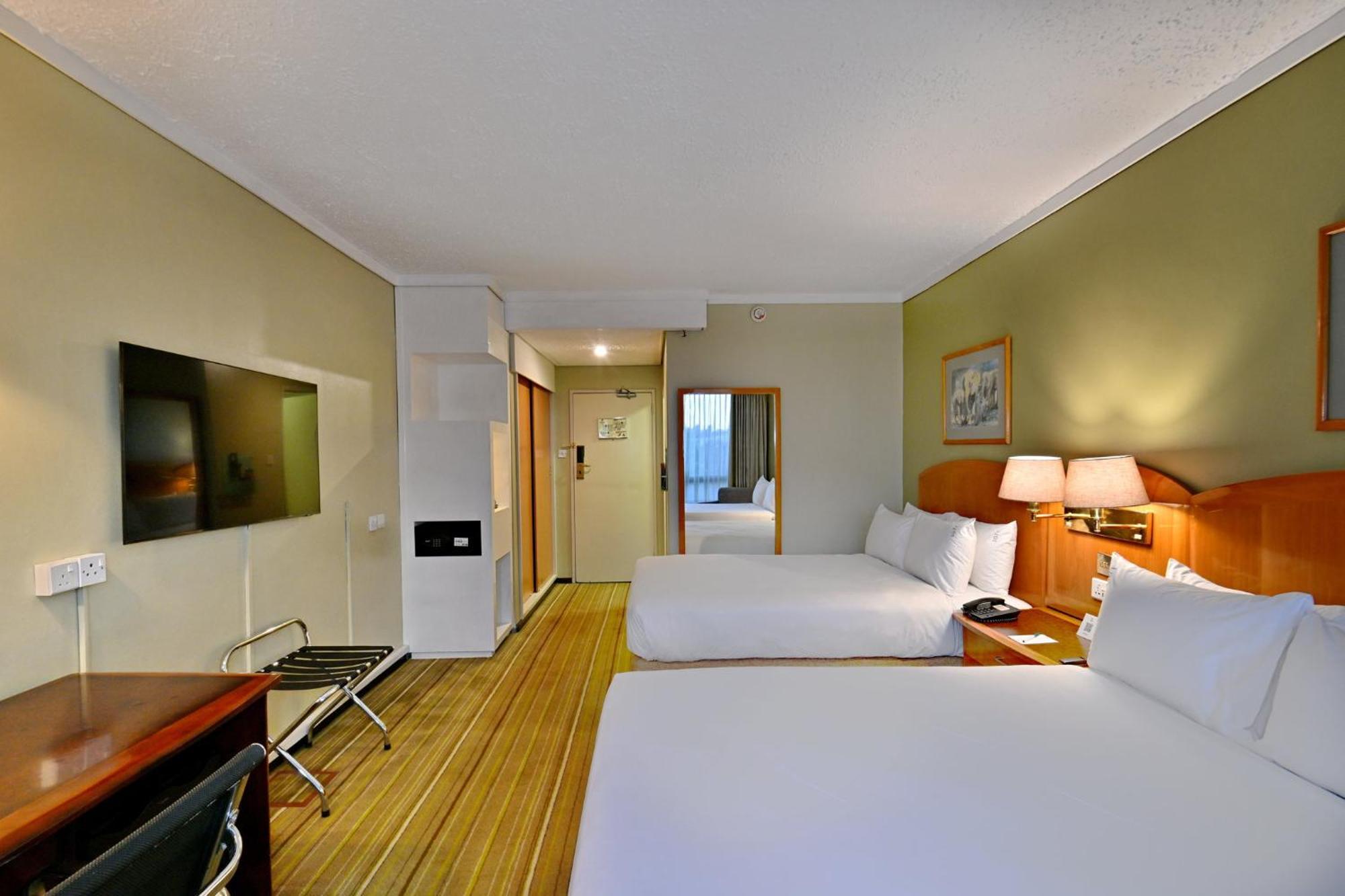 Holiday Inn - Harare By Ihg Zewnętrze zdjęcie