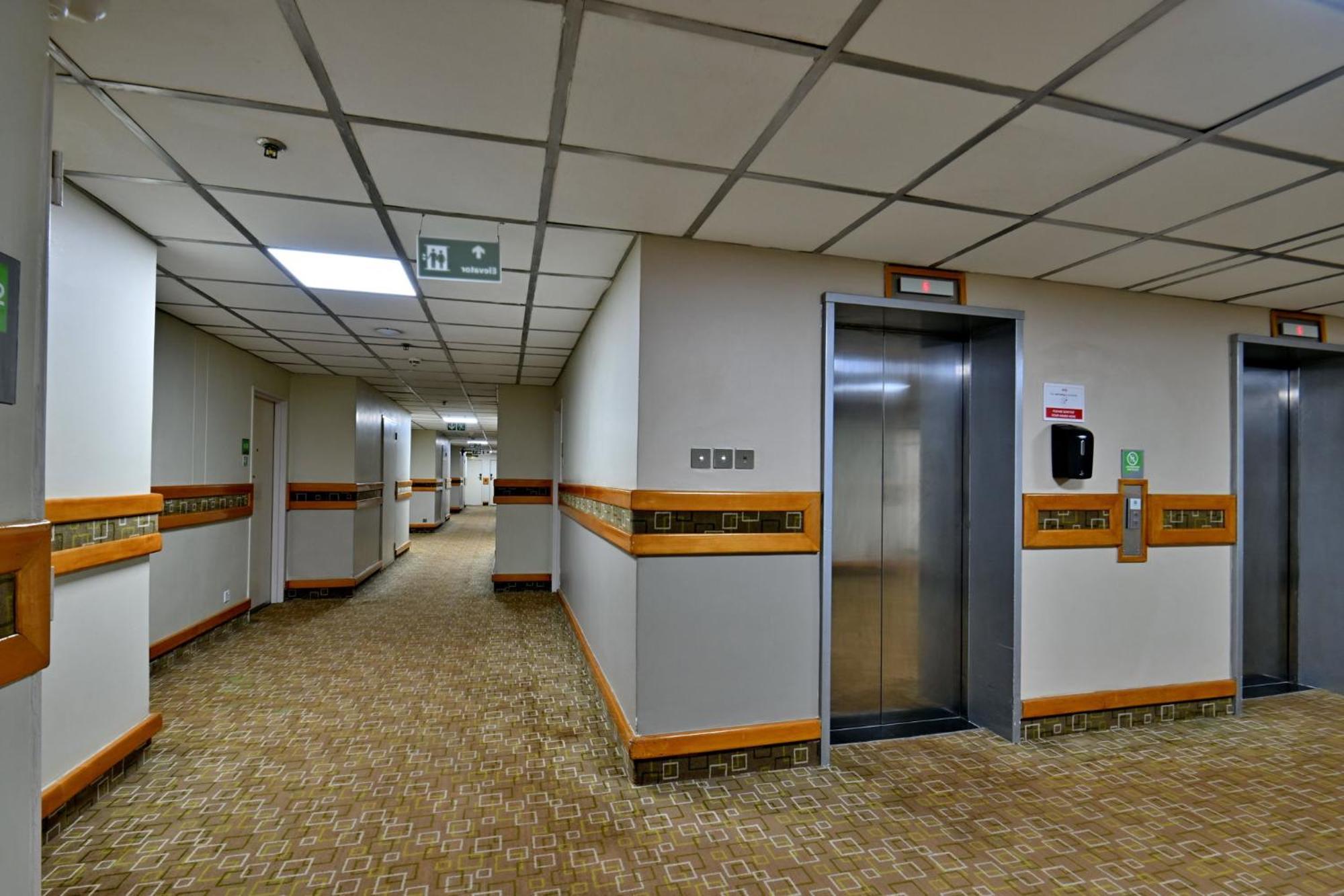 Holiday Inn - Harare By Ihg Zewnętrze zdjęcie