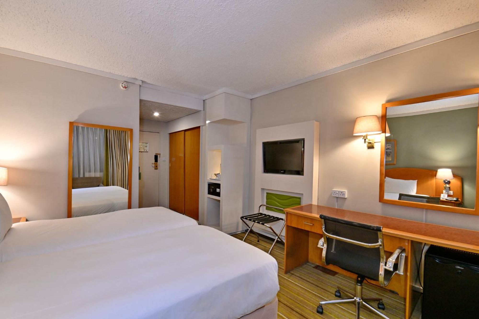 Holiday Inn - Harare By Ihg Zewnętrze zdjęcie