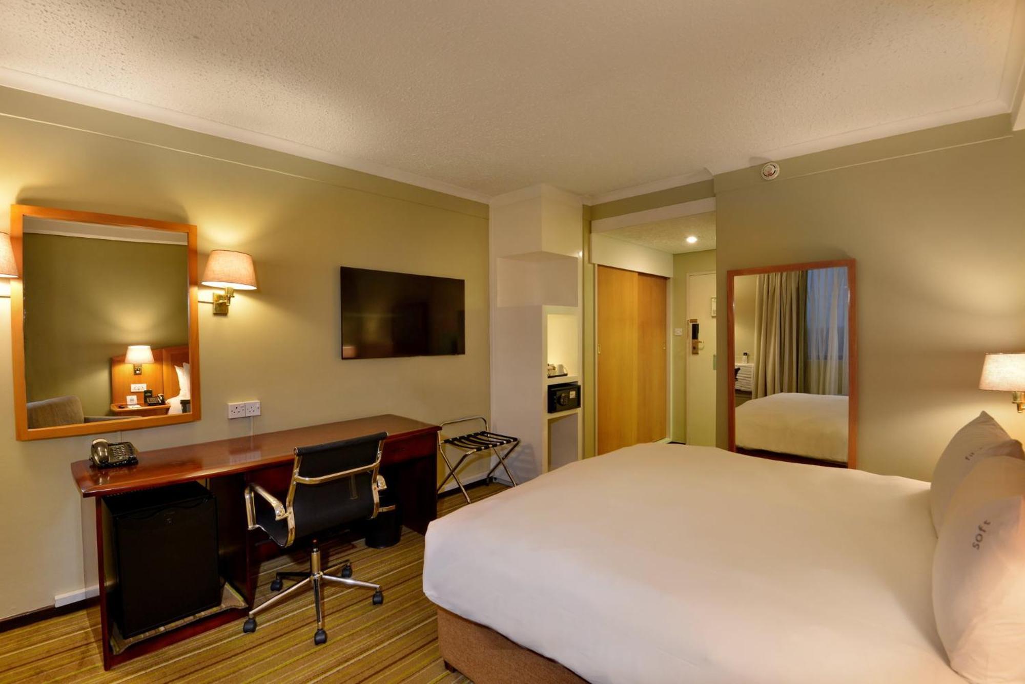 Holiday Inn - Harare By Ihg Zewnętrze zdjęcie