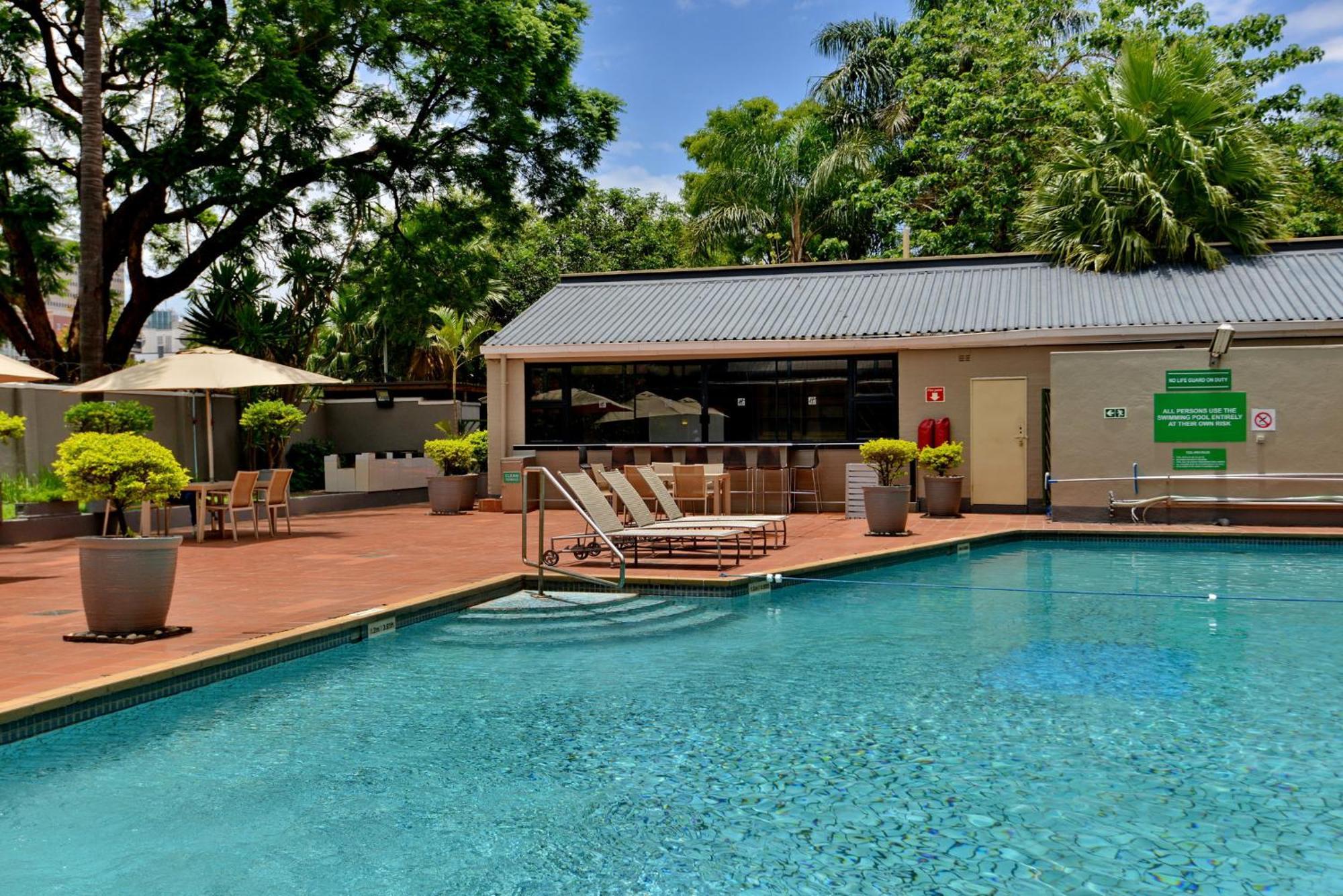 Holiday Inn - Harare By Ihg Zewnętrze zdjęcie