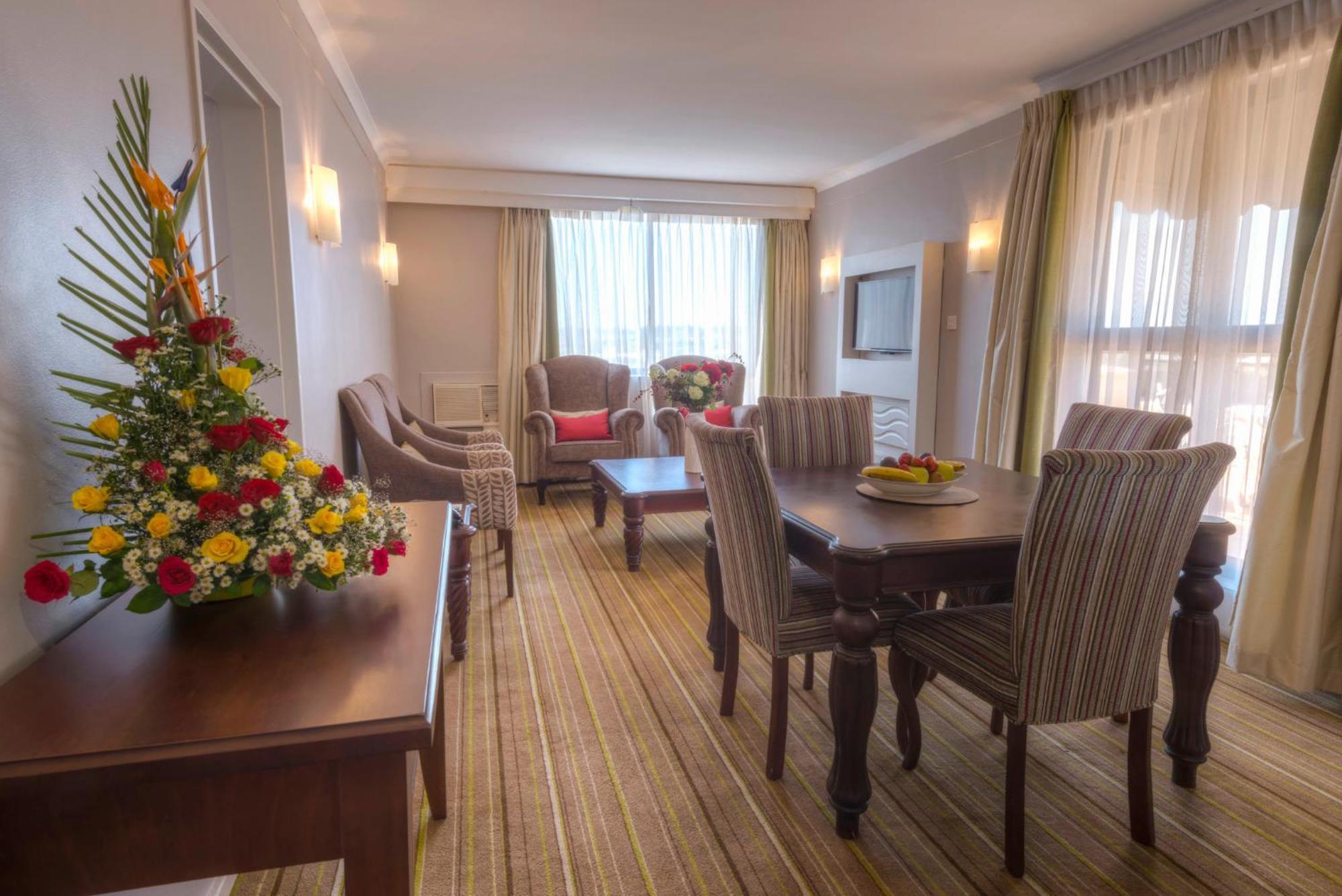 Holiday Inn - Harare By Ihg Zewnętrze zdjęcie