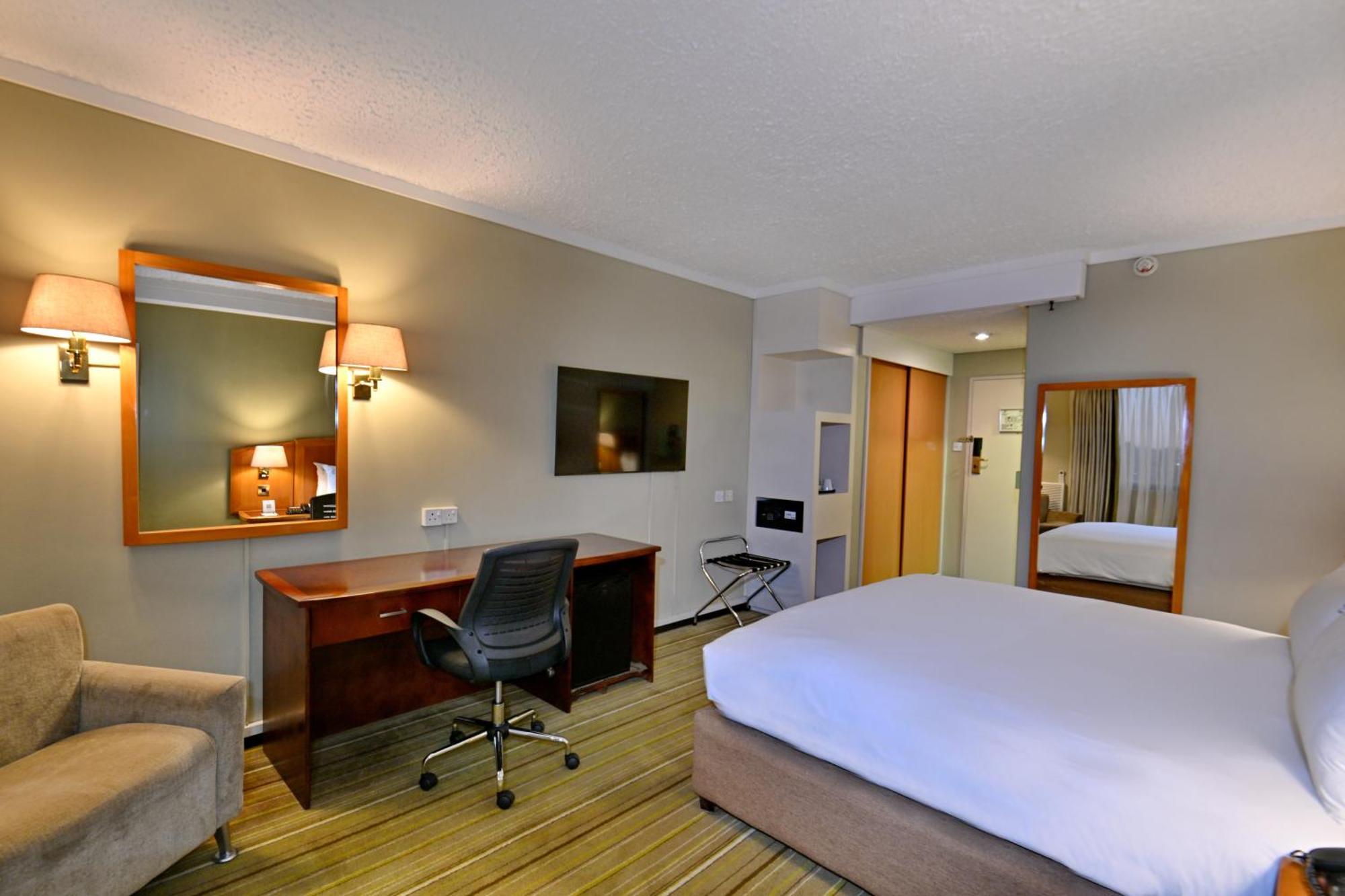 Holiday Inn - Harare By Ihg Zewnętrze zdjęcie