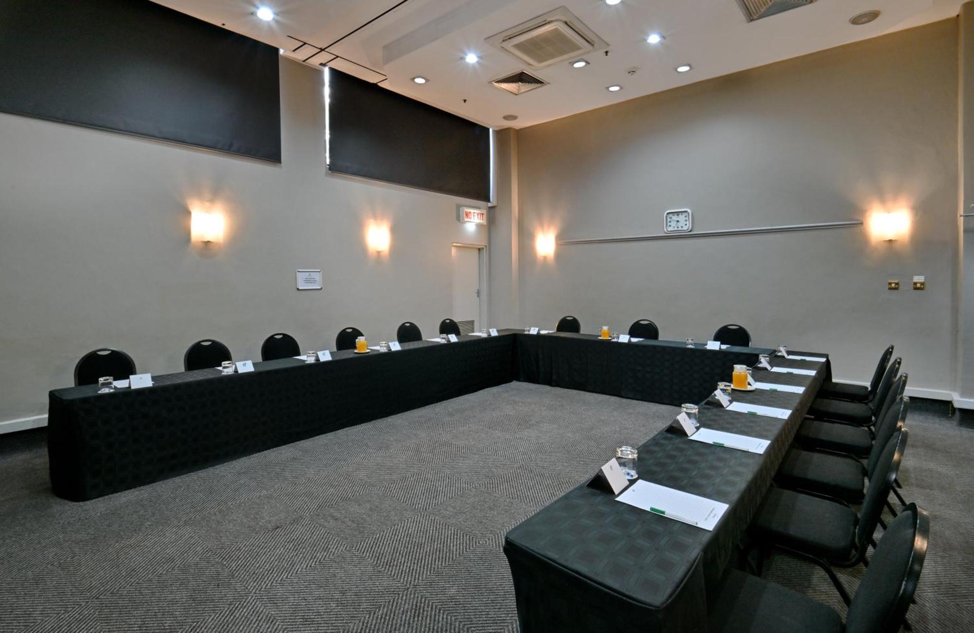 Holiday Inn - Harare By Ihg Zewnętrze zdjęcie