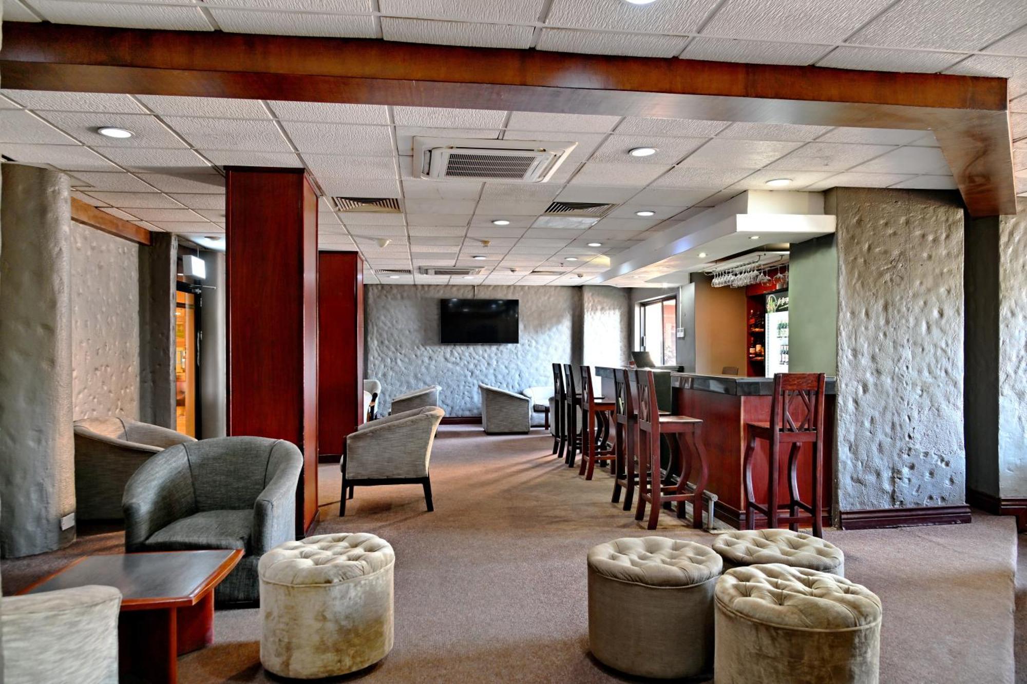 Holiday Inn - Harare By Ihg Zewnętrze zdjęcie