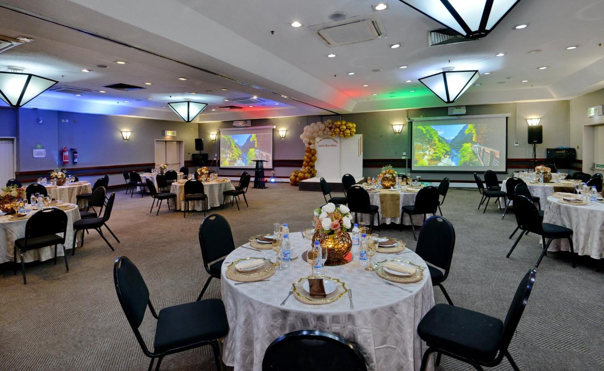 Holiday Inn - Harare By Ihg Zewnętrze zdjęcie